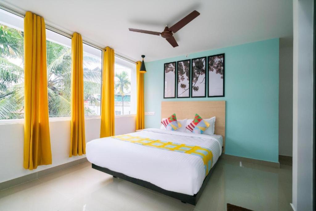 Flamingo Suites Kochi Esterno foto