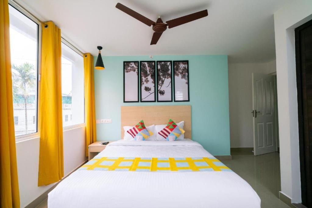 Flamingo Suites Kochi Esterno foto