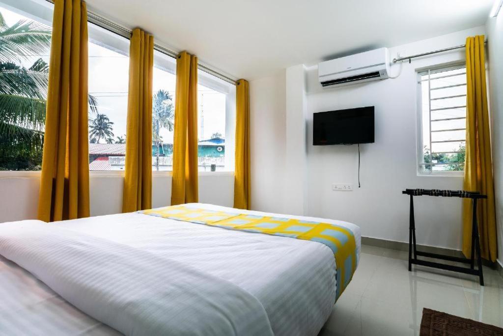 Flamingo Suites Kochi Esterno foto